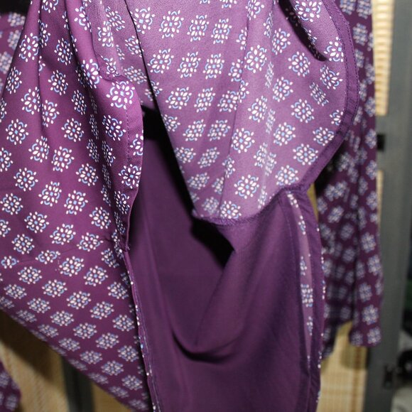 41 Hawthorn 3/4 Sleeve Purple Blouse w/ Blue and White Tile Motif - Picture 8 of 8